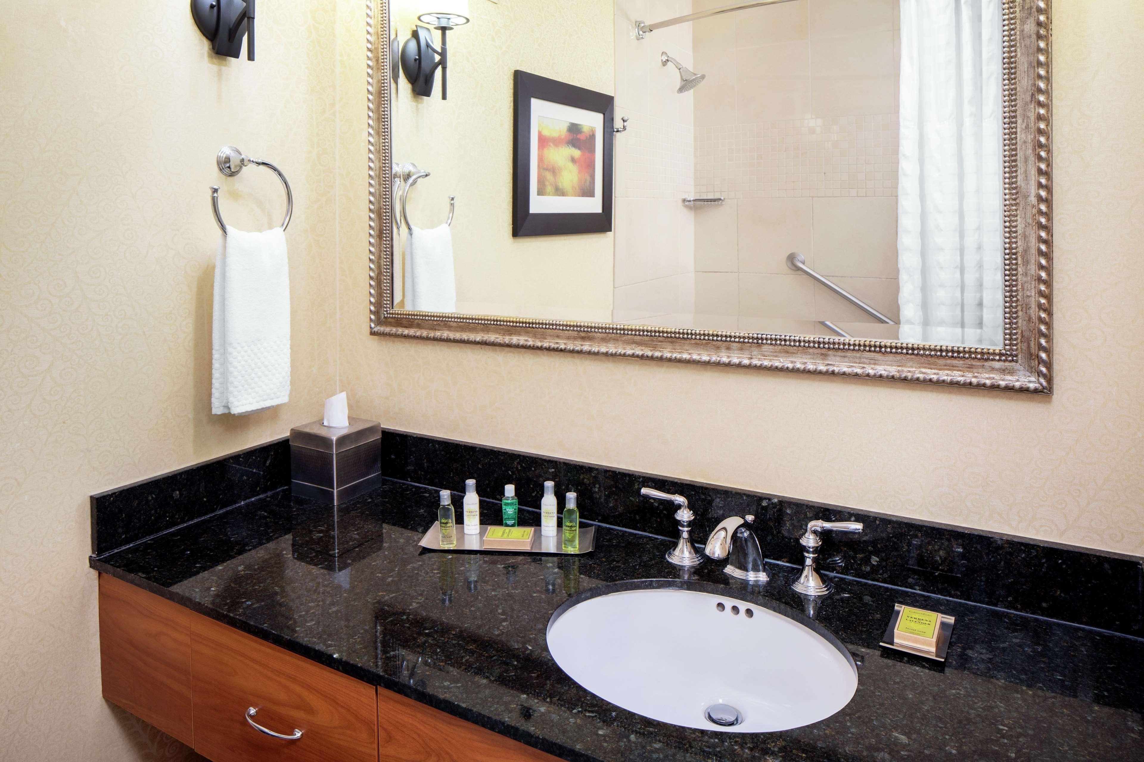 Doubletree By Hilton Cleveland East Beachwood Kültér fotó