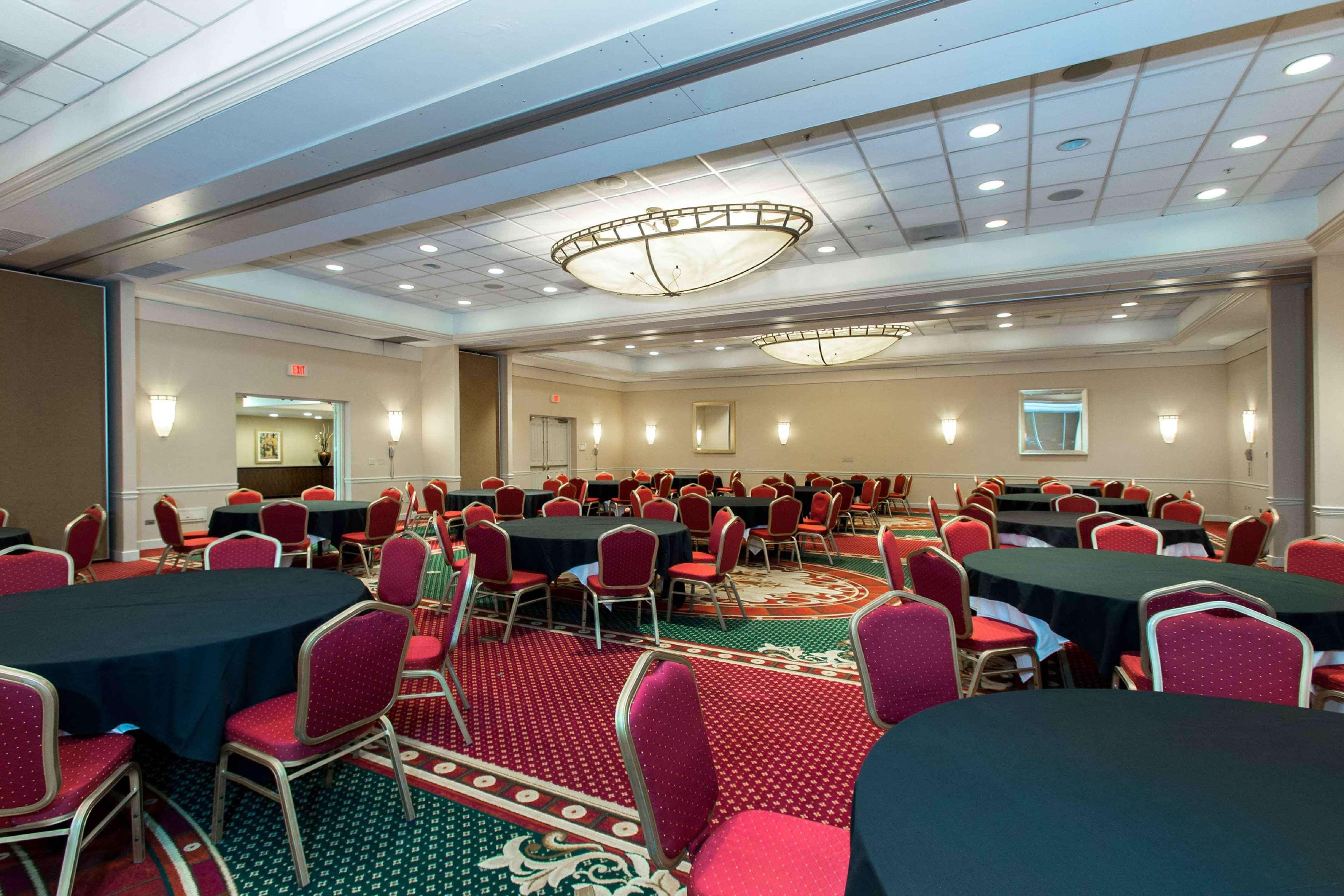 Doubletree By Hilton Cleveland East Beachwood Kültér fotó