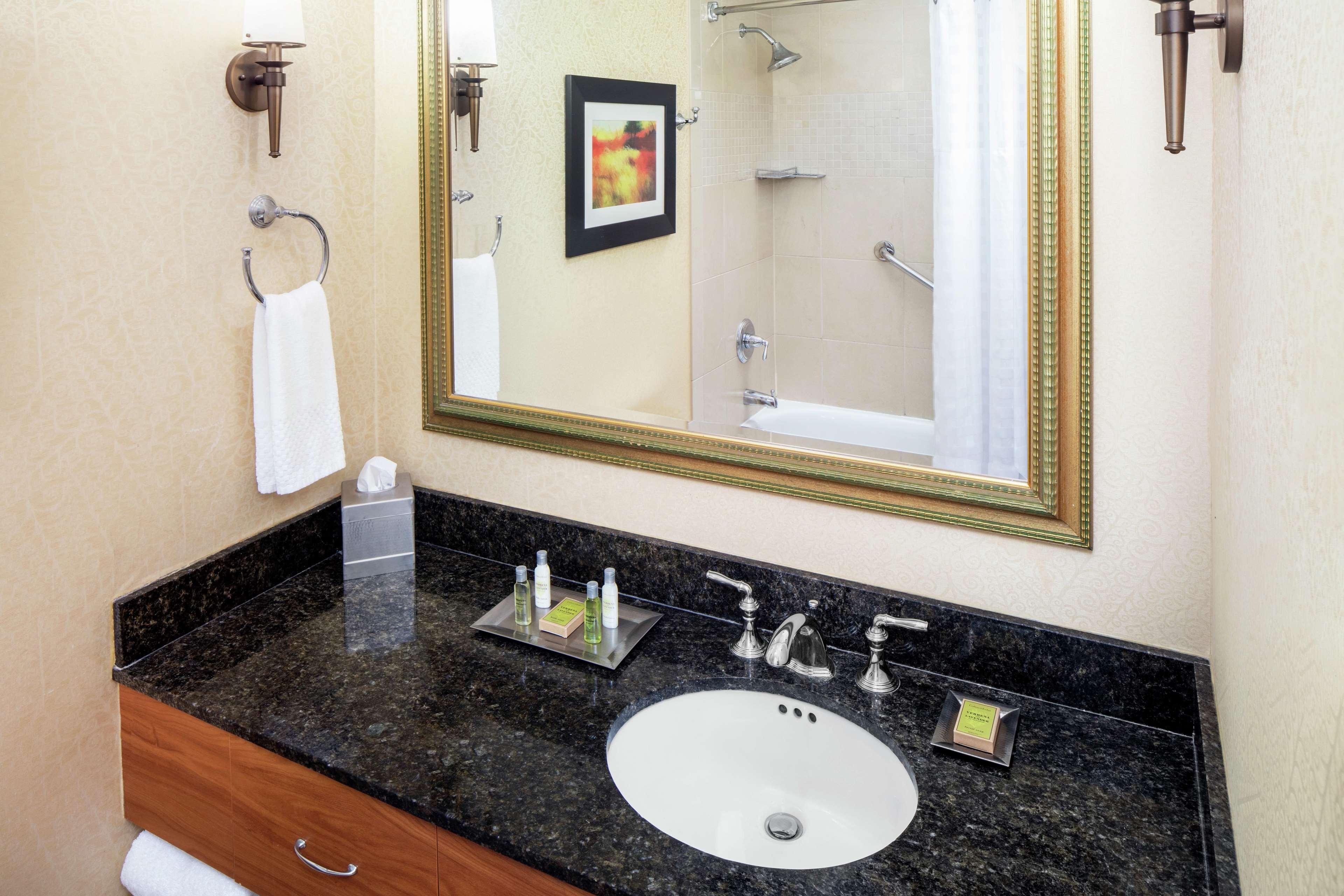 Doubletree By Hilton Cleveland East Beachwood Kültér fotó