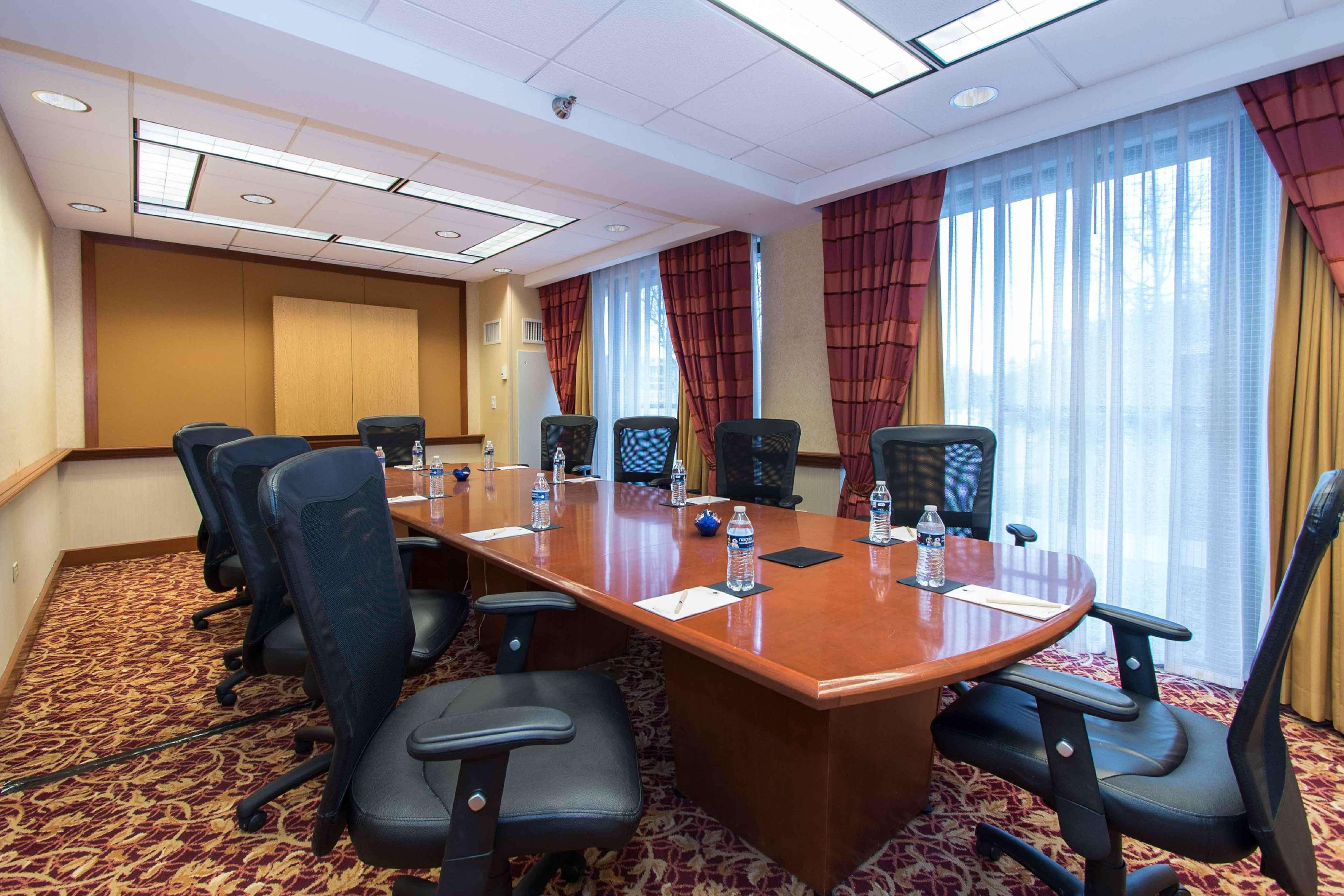 Doubletree By Hilton Cleveland East Beachwood Kültér fotó