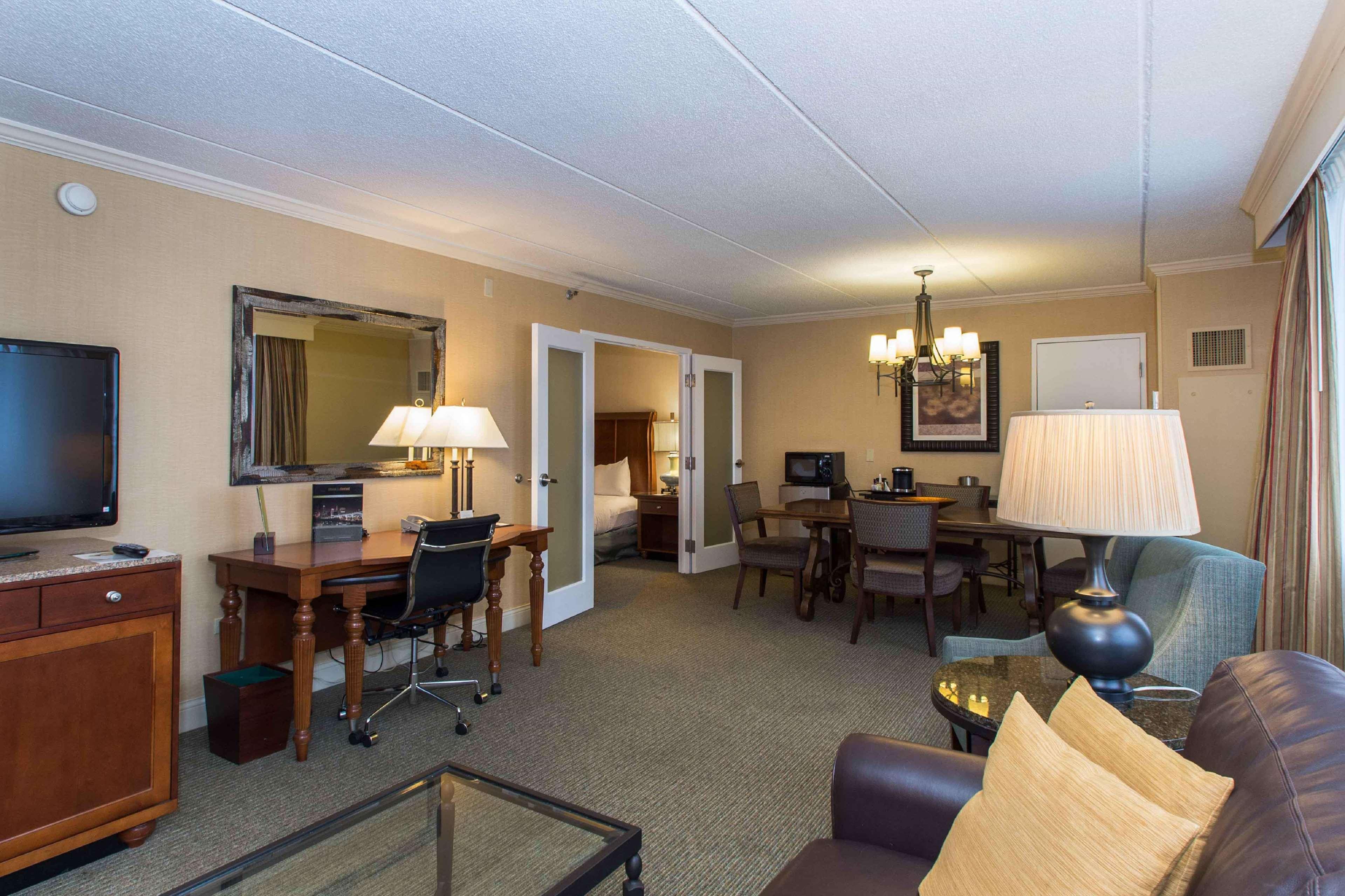 Doubletree By Hilton Cleveland East Beachwood Kültér fotó