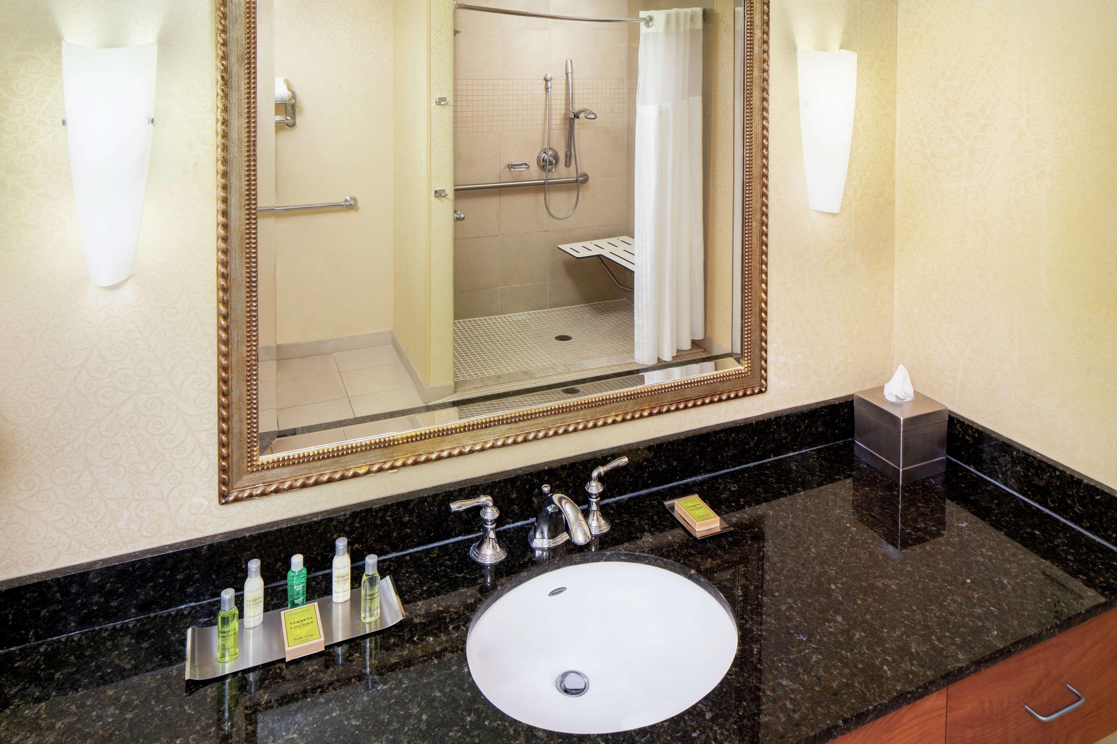 Doubletree By Hilton Cleveland East Beachwood Kültér fotó